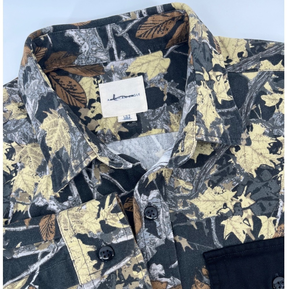 American Eagle Button Down Mens Large Black Camo Leaf Print Long Sleeve Shirt